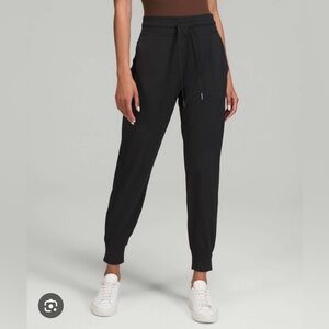 Lululemon - Ready to Rulu High-Rise Jogger Black Size 6